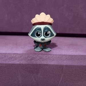 Disney Doorables Series 10 Meeko from Pocahontas